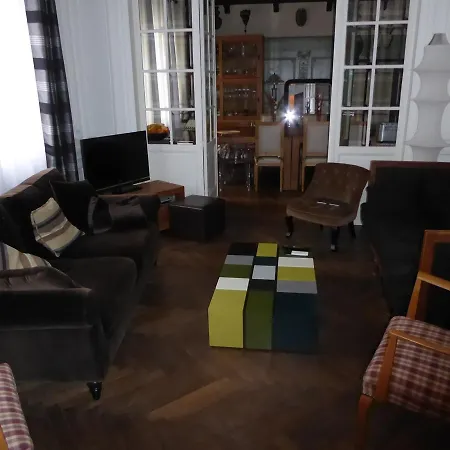 A La Maison Blanche Bed & Breakfast 3*