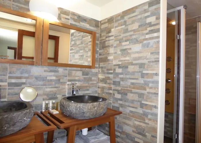 A La Maison Blanche 住宿加早餐酒店