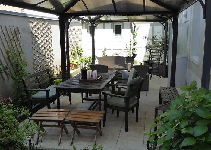 A La Maison Blanche 住宿加早餐酒店 费康